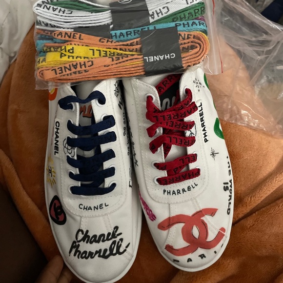 CHANEL x Pharrell Williams canvas trainers - Picture 2 of 3